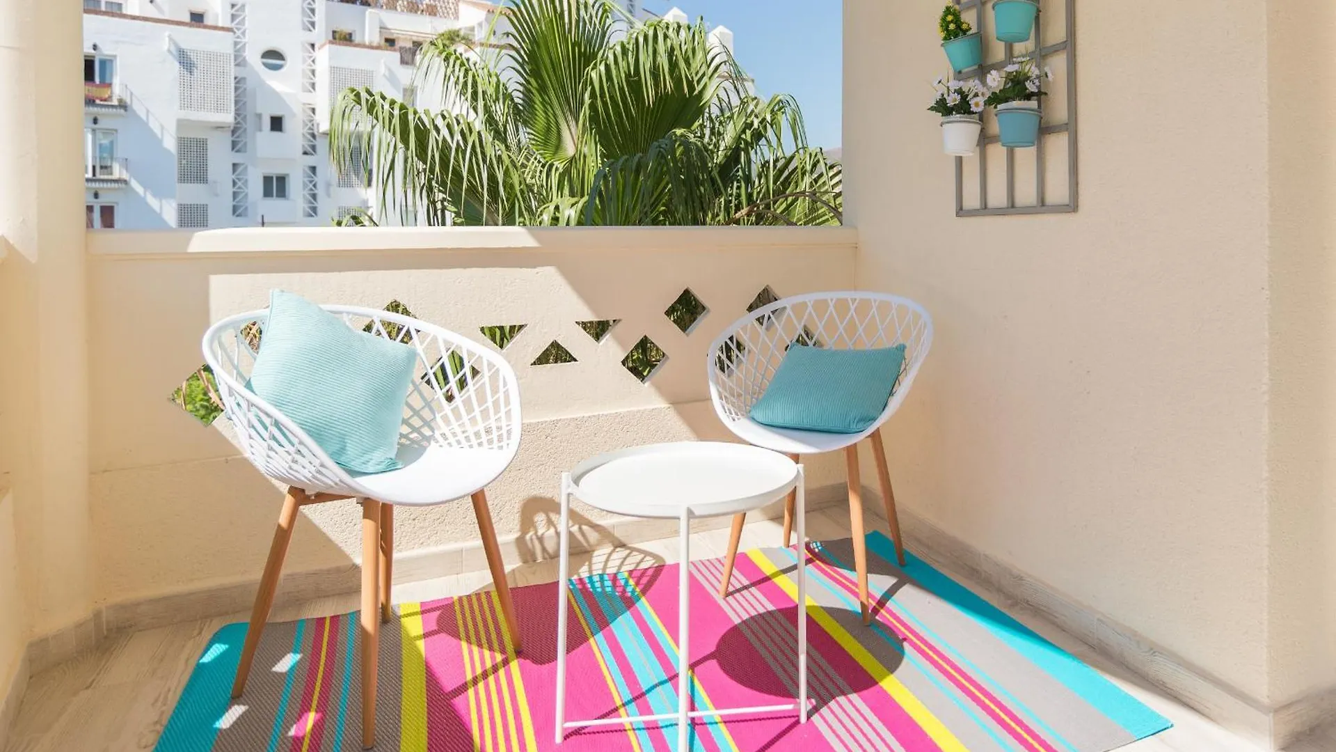 Saturnodream-4 Min To The Beach-Seasonal Pool Torremolinos Apartment