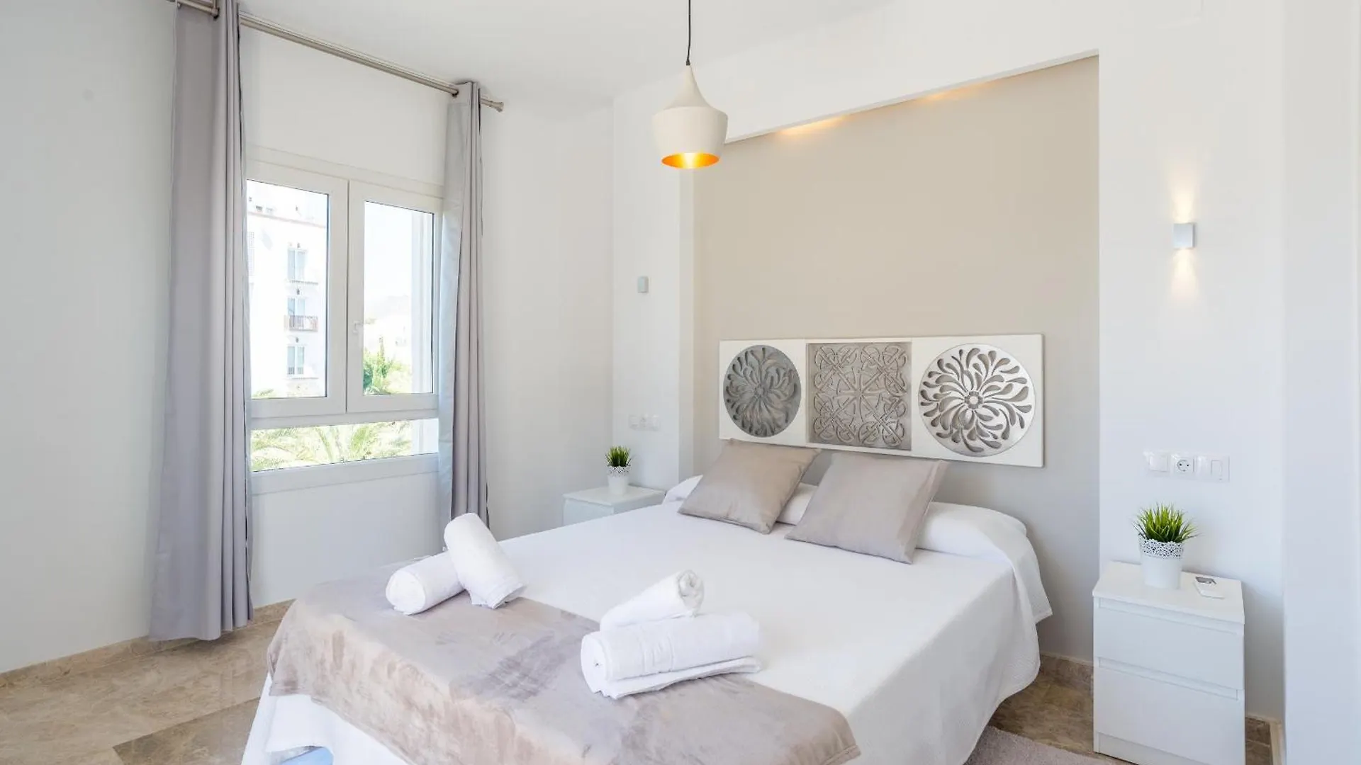 Saturnodream-4 Min To The Beach-Seasonal Pool Torremolinos Spain