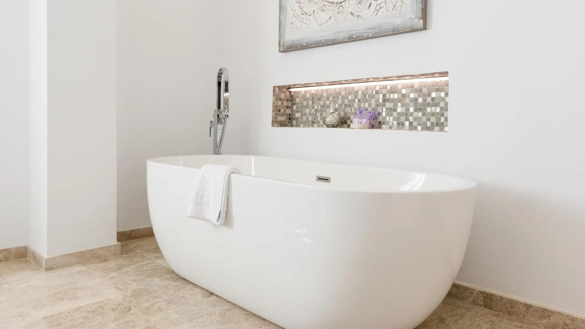 Saturnodream-4 Min To The Beach-Seasonal Pool Torremolinos Apartment