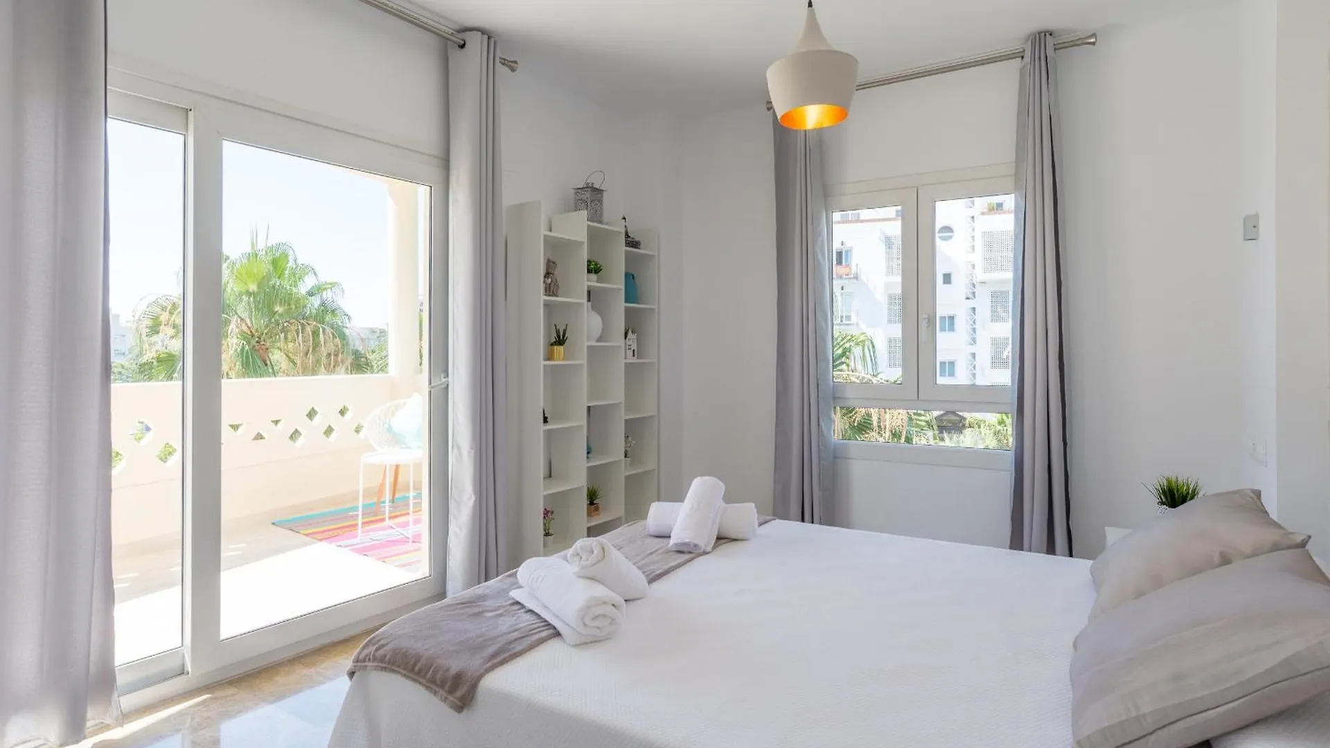 Apartment Saturnodream-4 Min To The Beach-Seasonal Pool Torremolinos Spain